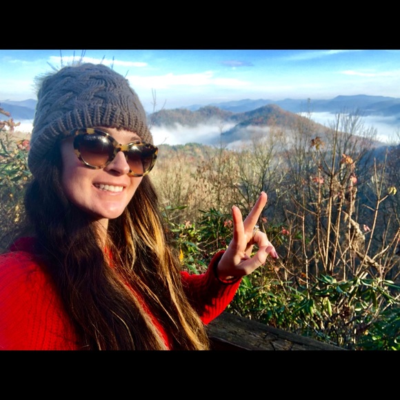 Meet your Posher, Kim - Picture 1 of 1